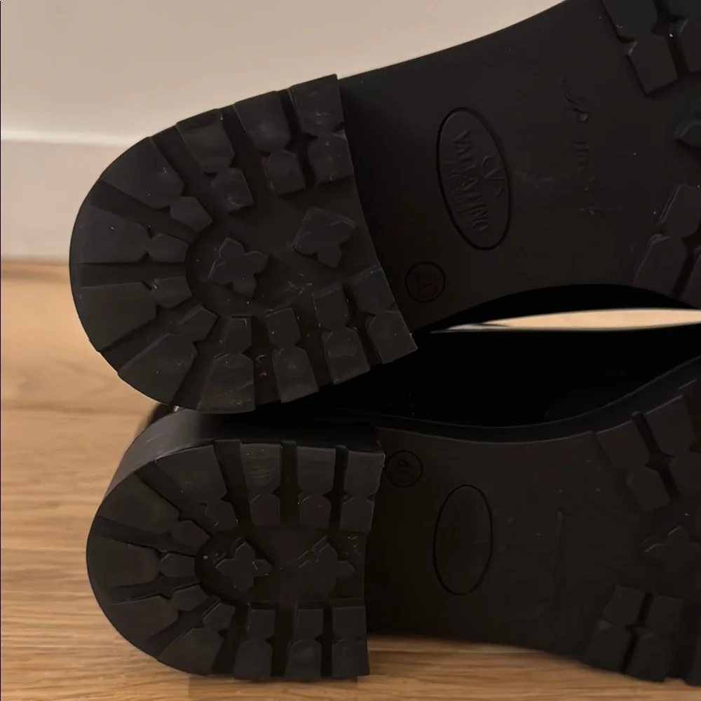 Valentino Rockstud Patent Rain Boots - Picture 10 of 15